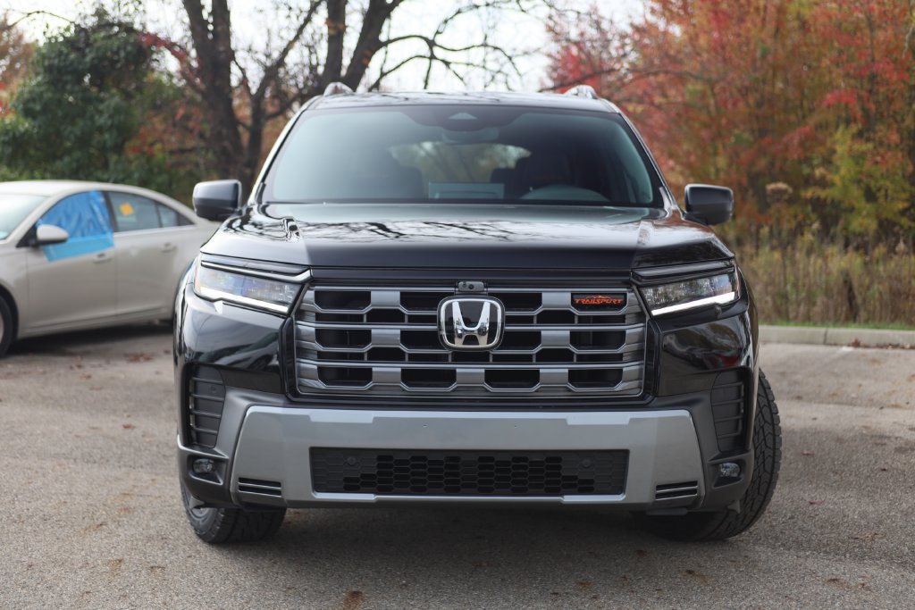 New 2026 Honda Pilot TrailSport image 2