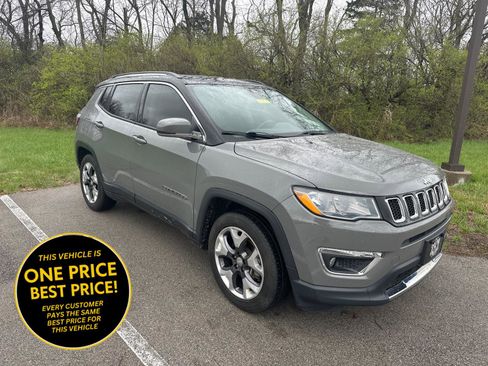 Used 2019 Jeep Compass Limited image 1