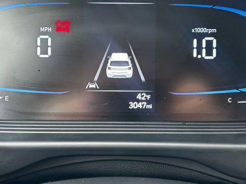 Certified 2025 Hyundai Venue SEL image 21