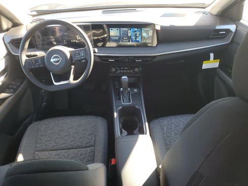 New 2026 Nissan Kicks SV FWD image 9