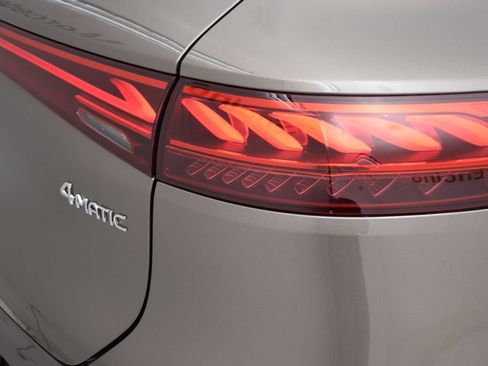 New 2026 Mercedes-Benz EQS 400 4MATIC SUV image 14