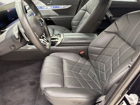 Used 2023 BMW 740i RWD image 5