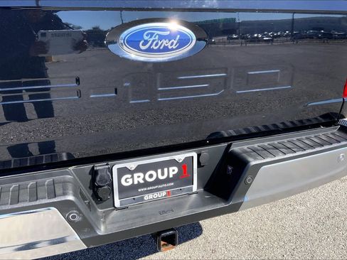 Used 2022 Ford F150 Lariat image 9