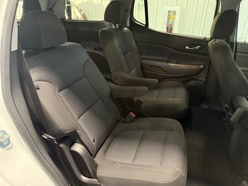 Used 2023 GMC Acadia SLE w/ Elevation Edition image 21