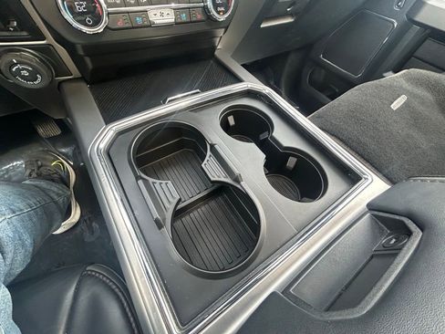 Used 2022 Ford F350 Platinum w/ Tremor Off-Road Package AWD/4WD image 17