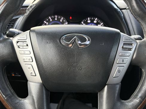 Used 2017 INFINITI QX80 4WD w/ Driver Assistance Package image 42