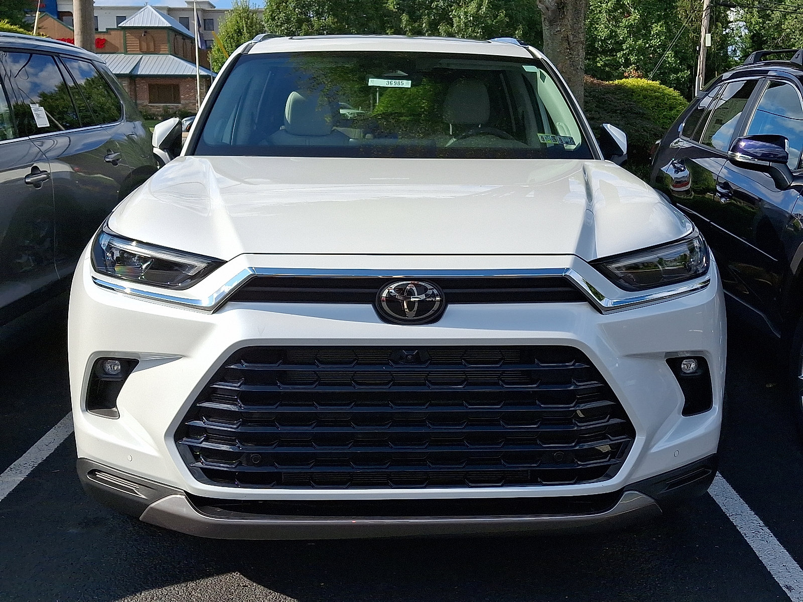 New 2025 Toyota Grand Highlander AWD image 2