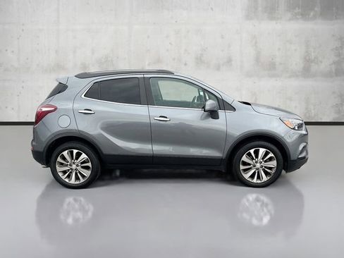 Used 2020 Buick Encore Preferred image 4