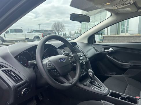 Used 2018 Ford Focus SEL image 9