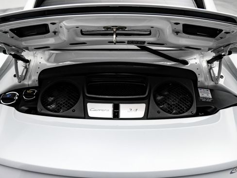 Used 2015 Porsche 911 Carrera image 78