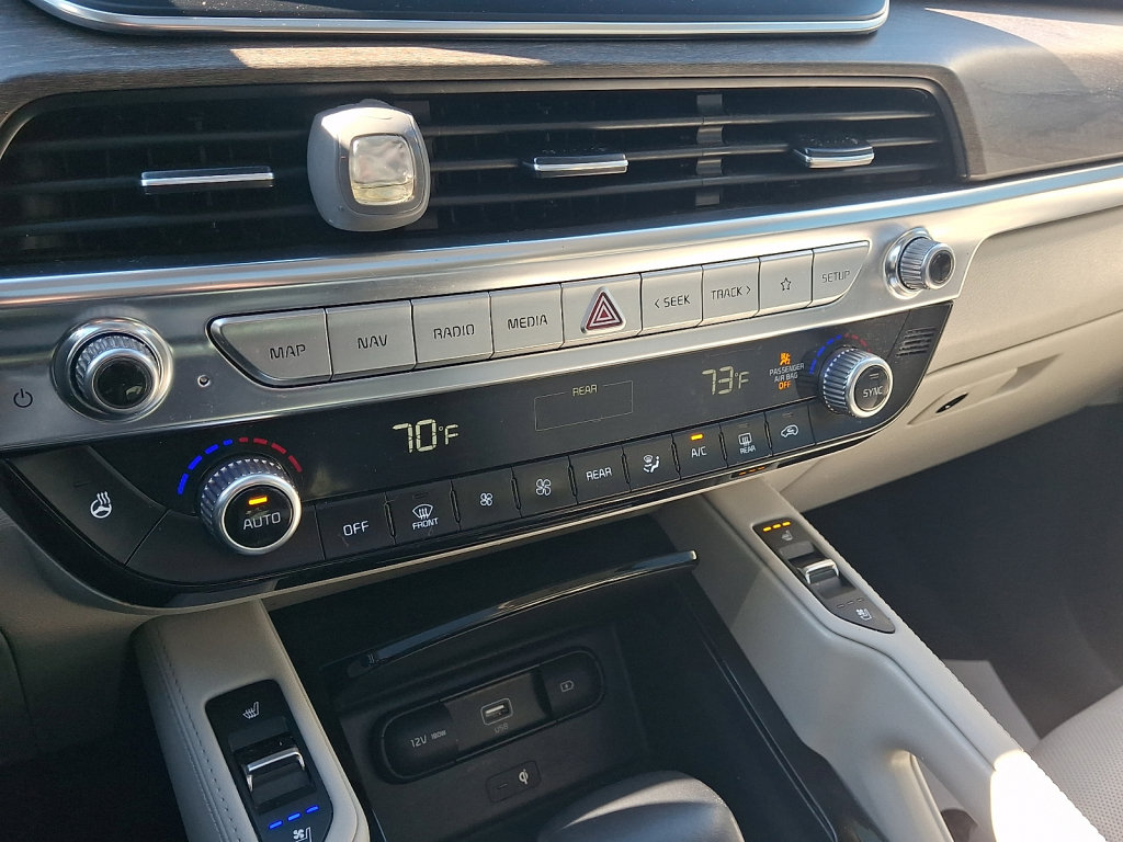 Used 2022 Kia Telluride EX w/ EX Premium Package AWD/4WD image 31