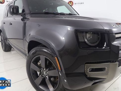 Used 2024 Land Rover Defender 110 X-Dynamic SE image 16