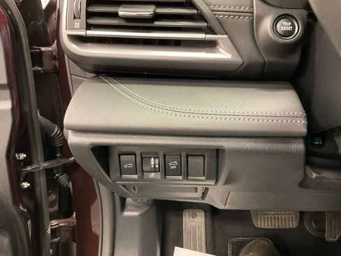 Used 2024 Subaru Outback Touring AWD/4WD image 14
