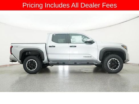 New 2025 Toyota Tacoma TRD Off-Road AWD/4WD image 46