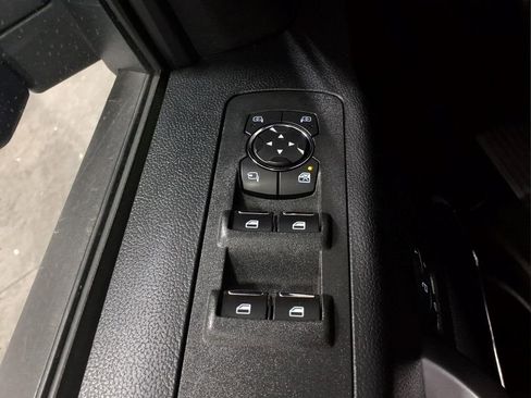 Certified 2018 Ford F150 Lariat w/ Equipment Group 502A Luxury AWD/4WD image 17