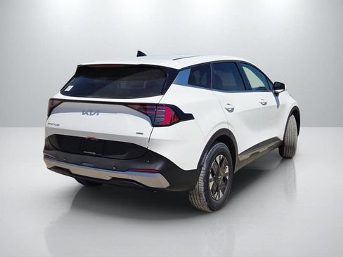 New 2026 Kia Sportage LX FWD image 4