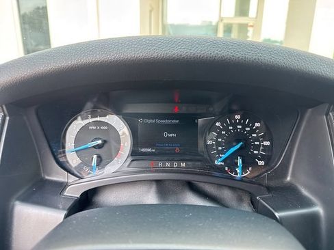 Used 2016 Ford Expedition EL XLT AWD/4WD image 8