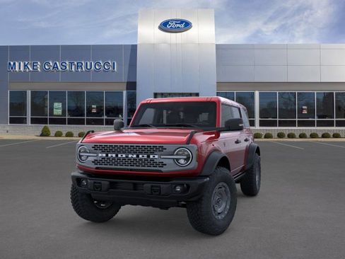New 2025 Ford Bronco Badlands image 2