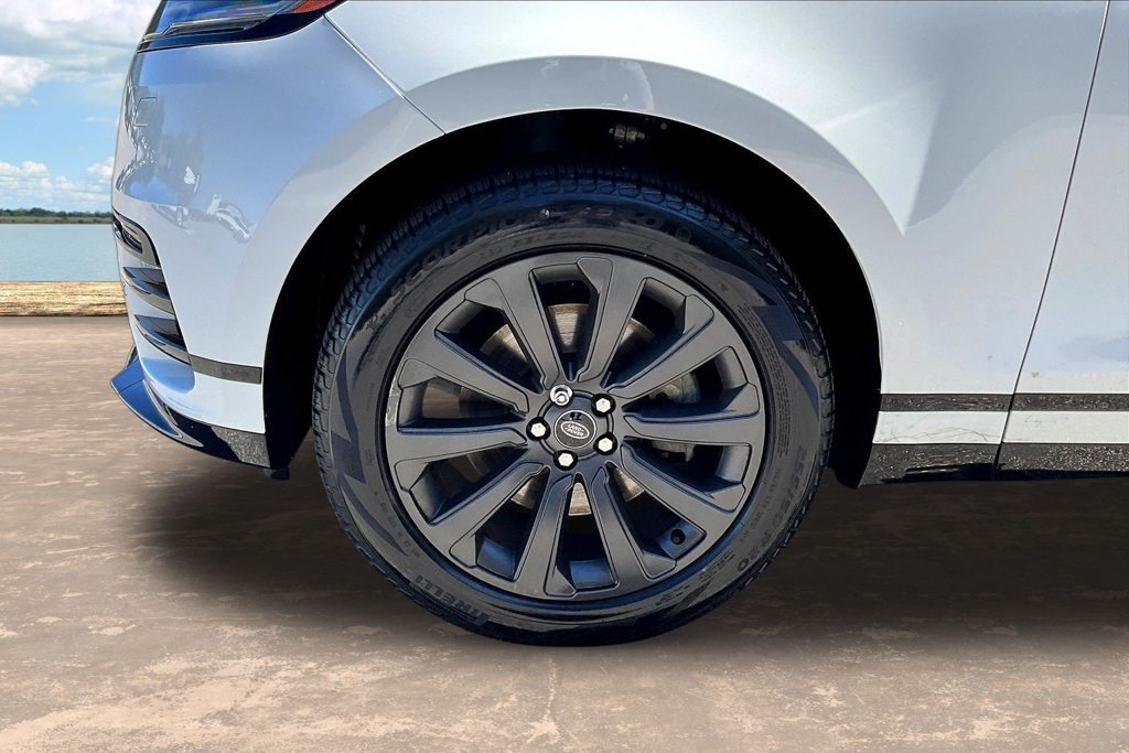 Used 2022 Land Rover Range Rover Velar R-Dynamic S AWD/4WD image 35