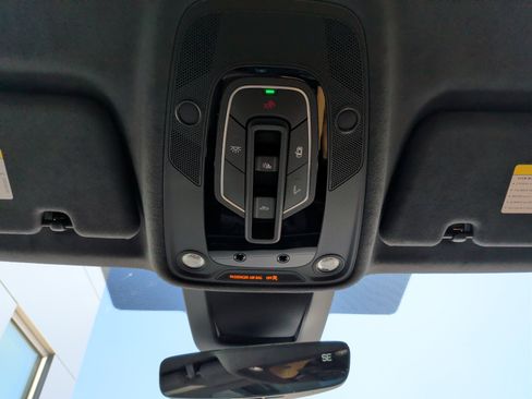 Used 2025 Audi RS Q8 performance image 27