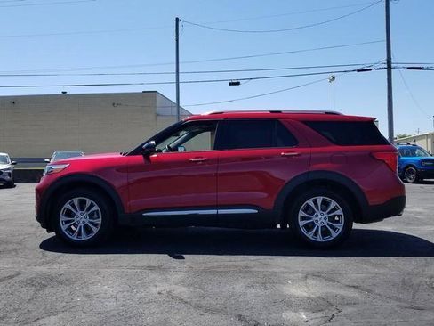 Used 2021 Ford Explorer Limited w/ Equipment Group 301A AWD/4WD image 9