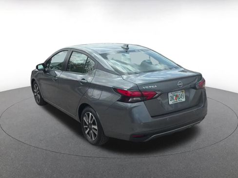 Used 2025 Nissan Versa SV FWD image 11