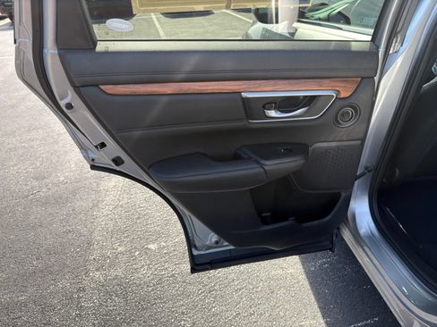 Used 2020 Honda CR-V Touring image 27