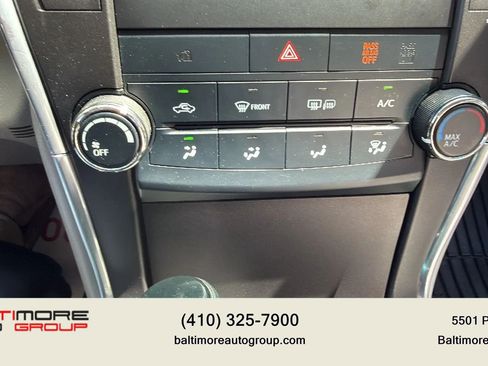 Used 2017 Toyota Camry LE FWD image 36