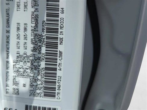 New 2025 Toyota Tacoma TRD Off-Road image 18