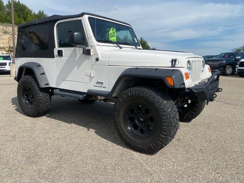 Used 2005 Jeep Wrangler Unlimited AWD/4WD image 15