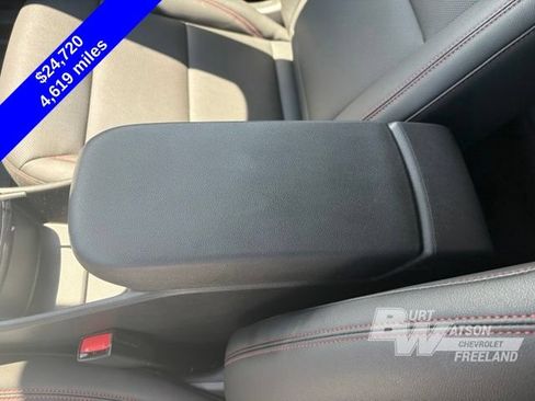 Used 2024 Chevrolet Trax RS w/ Sunroof Package FWD image 22