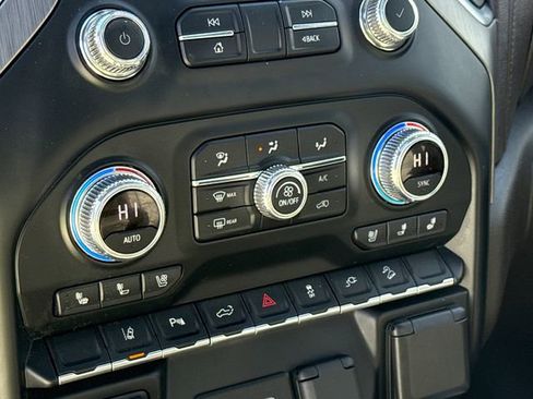 Used 2022 GMC Sierra 2500 Denali image 23