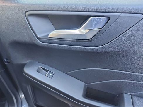 Certified 2022 Ford Escape SEL w/ SEL Stealth AWD Package image 31