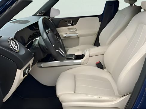 Used 2021 Mercedes-Benz GLB 250 image 9