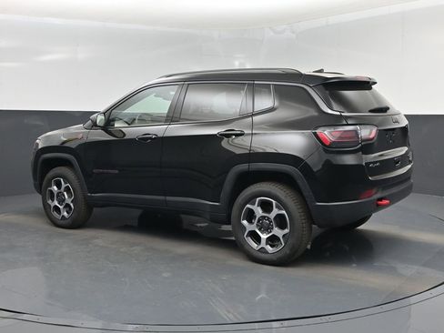 Used 2022 Jeep Compass Trailhawk w/ Trailhawk Elite Group AWD/4WD image 4