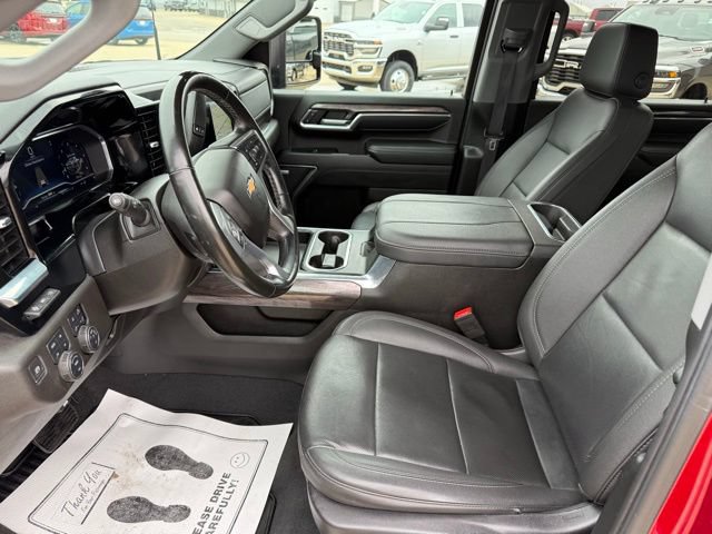 Used 2024 Chevrolet Silverado 2500 LTZ w/ LTZ Convenience Package AWD/4WD image 10