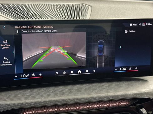 Used 2026 BMW 330i Sedan w/ Convenience Package image 24