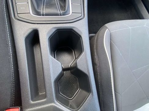 Used 2025 Volkswagen Jetta Sport FWD image 28