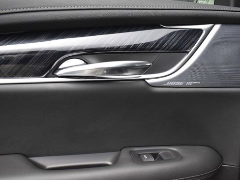Used 2024 Cadillac XT6 Premium Luxury image 23