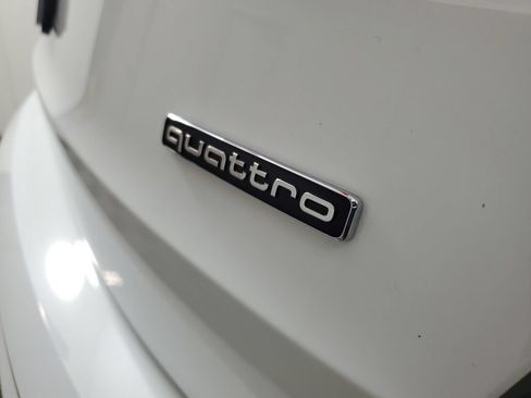Used 2024 Audi Q3 2.0T Premium AWD/4WD image 7