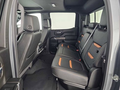 Used 2022 GMC Sierra 1500 AT4 w/ AT4 Premium Package image 16