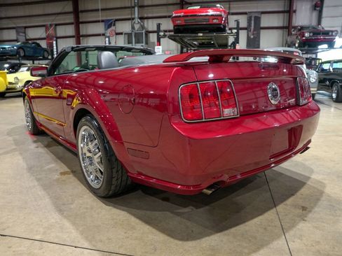 Used 2005 Ford Mustang GT Premium RWD image 6