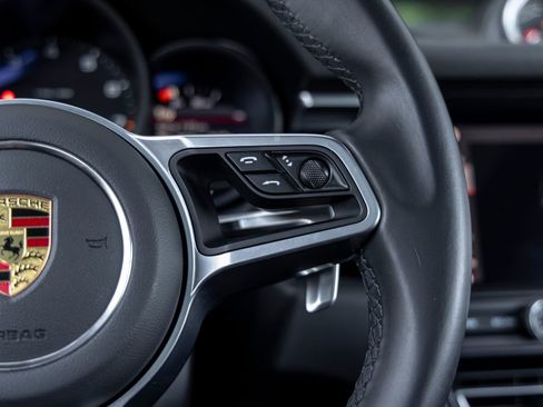 Certified 2021 Porsche Macan AWD/4WD image 31