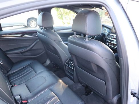 Used 2017 BMW 530i image 34