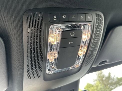 Certified 2025 Mercedes-Benz GLA 250 image 32