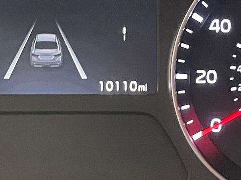 Used 2024 Kia Forte LXS image 2