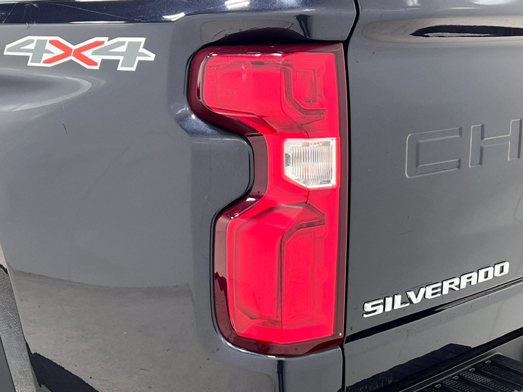 Used 2024 Chevrolet Silverado 2500 LTZ AWD/4WD image 36