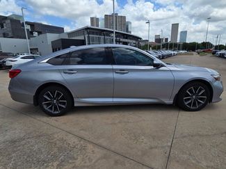 Used 2021 Honda Accord EX-L video 4