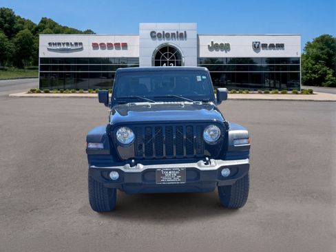 Used 2020 Jeep Gladiator Sport w/ Quick Order Package 24S AWD/4WD image 33