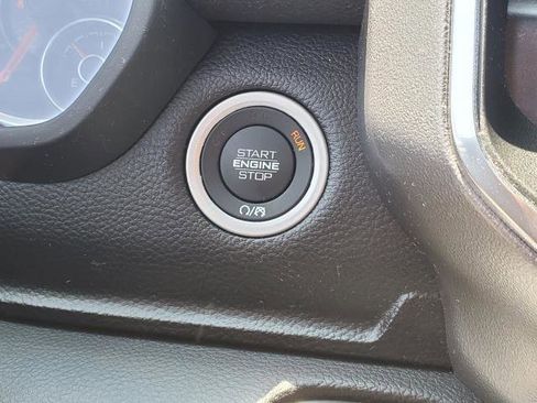 Used 2023 RAM 1500 Laramie AWD/4WD image 13